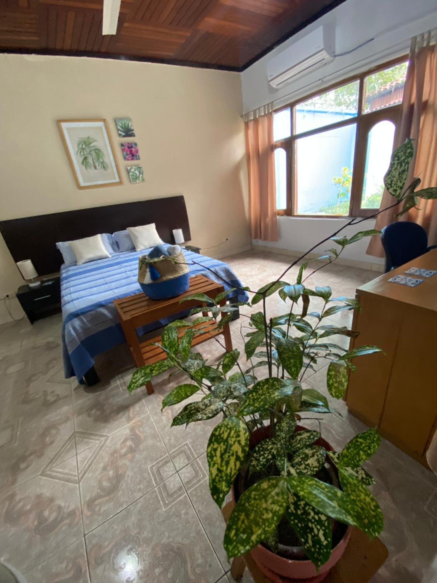Poseidon Guest House Iquitos Exteriör bild