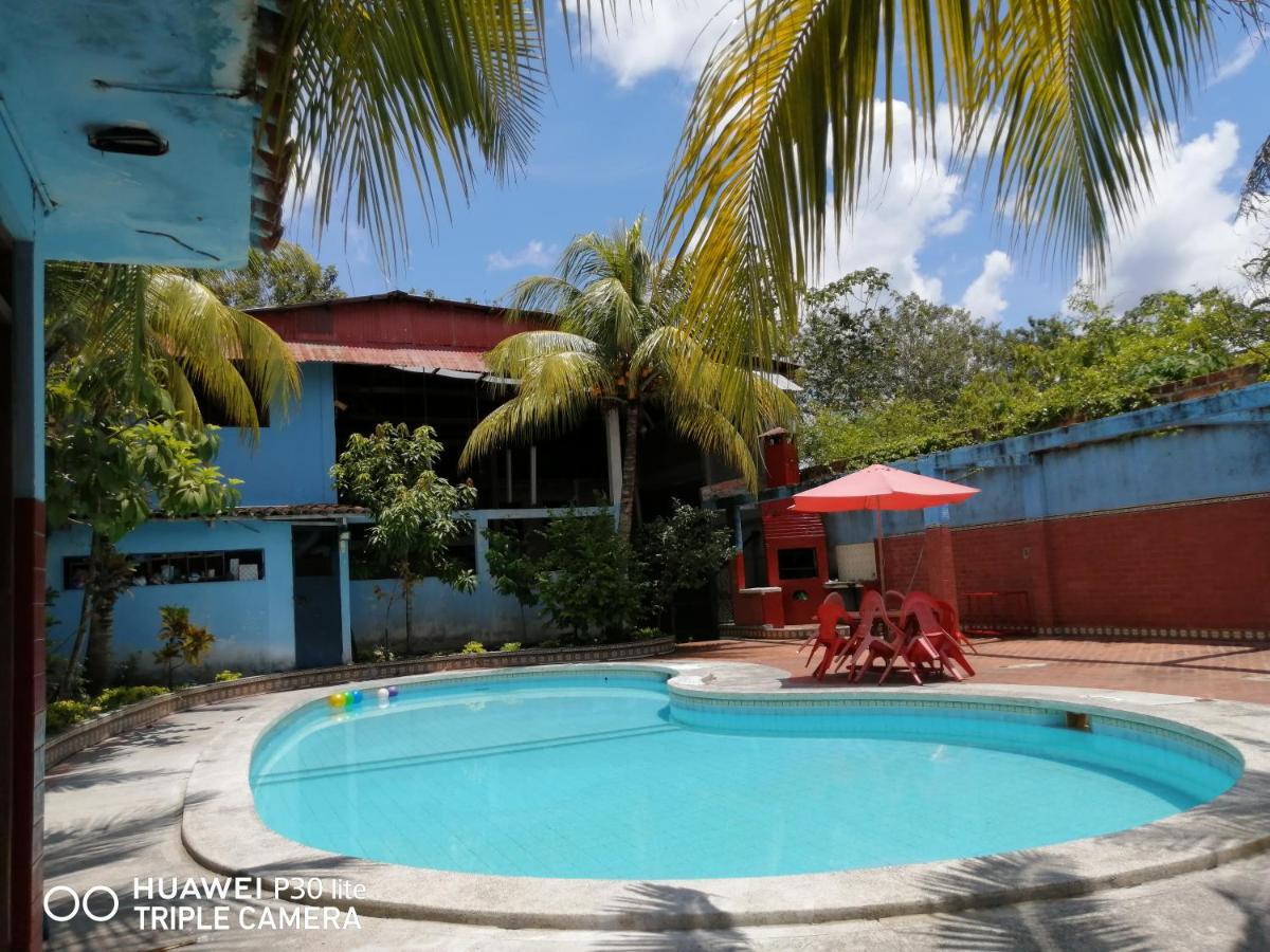 Poseidon Guest House Iquitos Exteriör bild